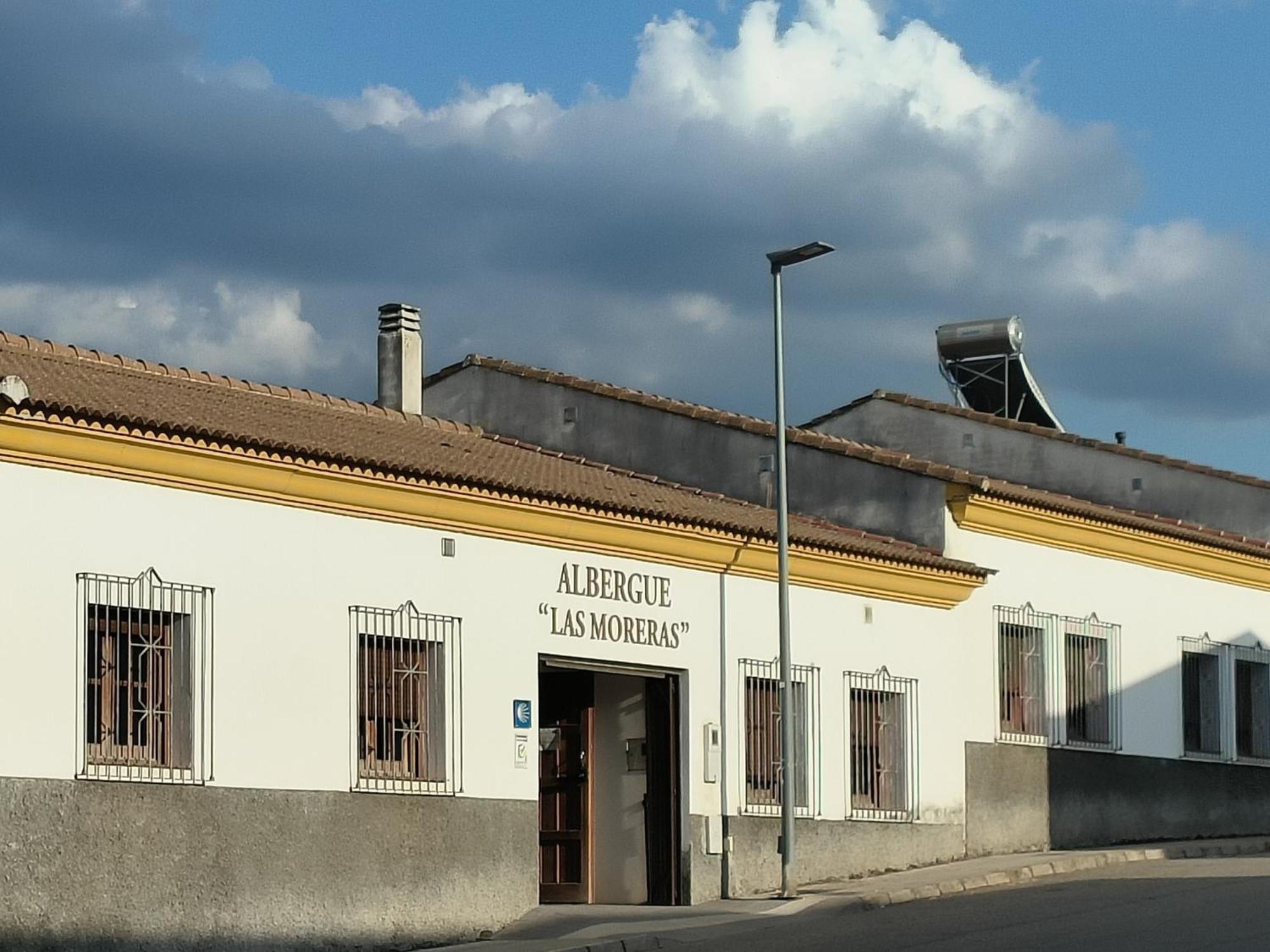 Albergue Las Moreras 莫内斯特里奥 外观 照片